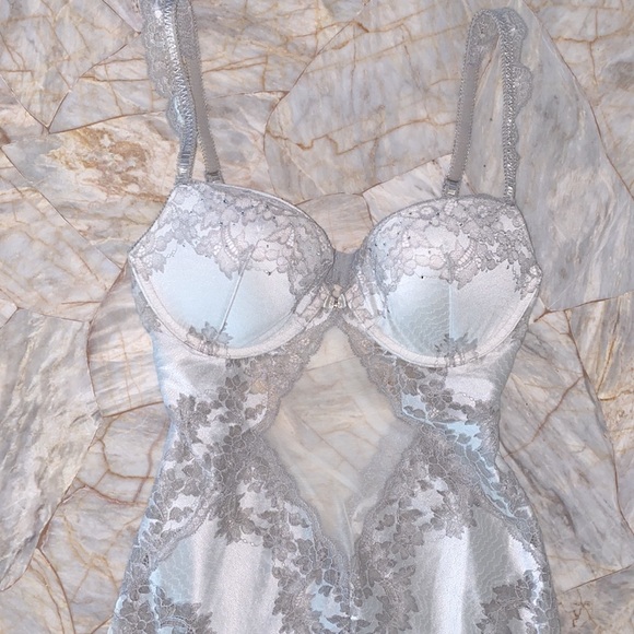 34B Stunning Floral Lace Mesh Bodysuit Teddy Corset Holiday Collection Rare - Picture 7 of 14